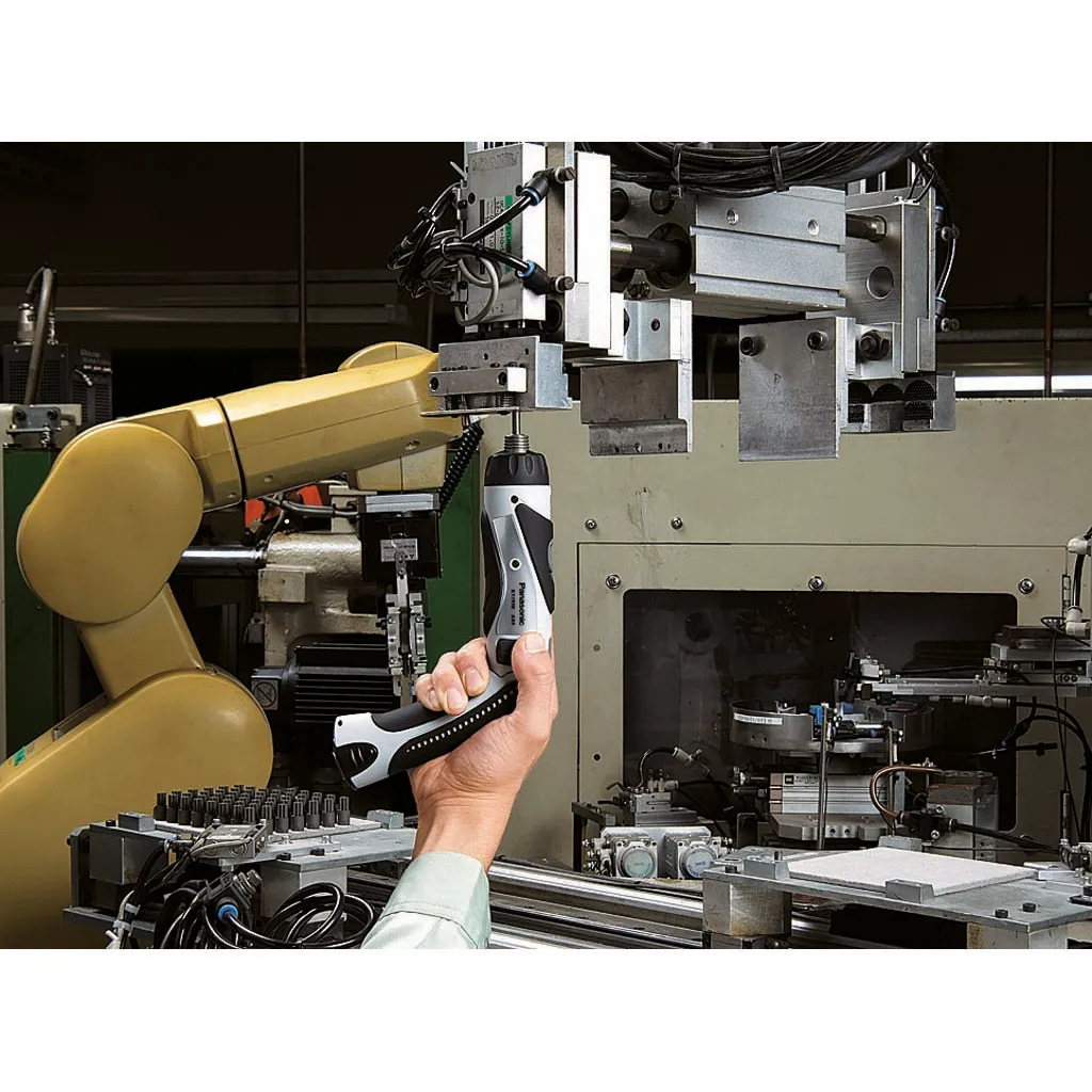 PANASONIC Ruuvinväännin 3.6V EY7410LA2S, sarja